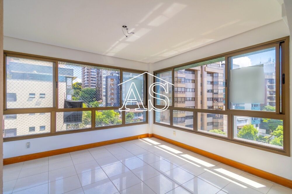 Apartamento à venda com 3 quartos, 130m² - Foto 4
