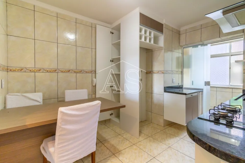 Apartamento à venda com 2 quartos, 69m² - Foto 3