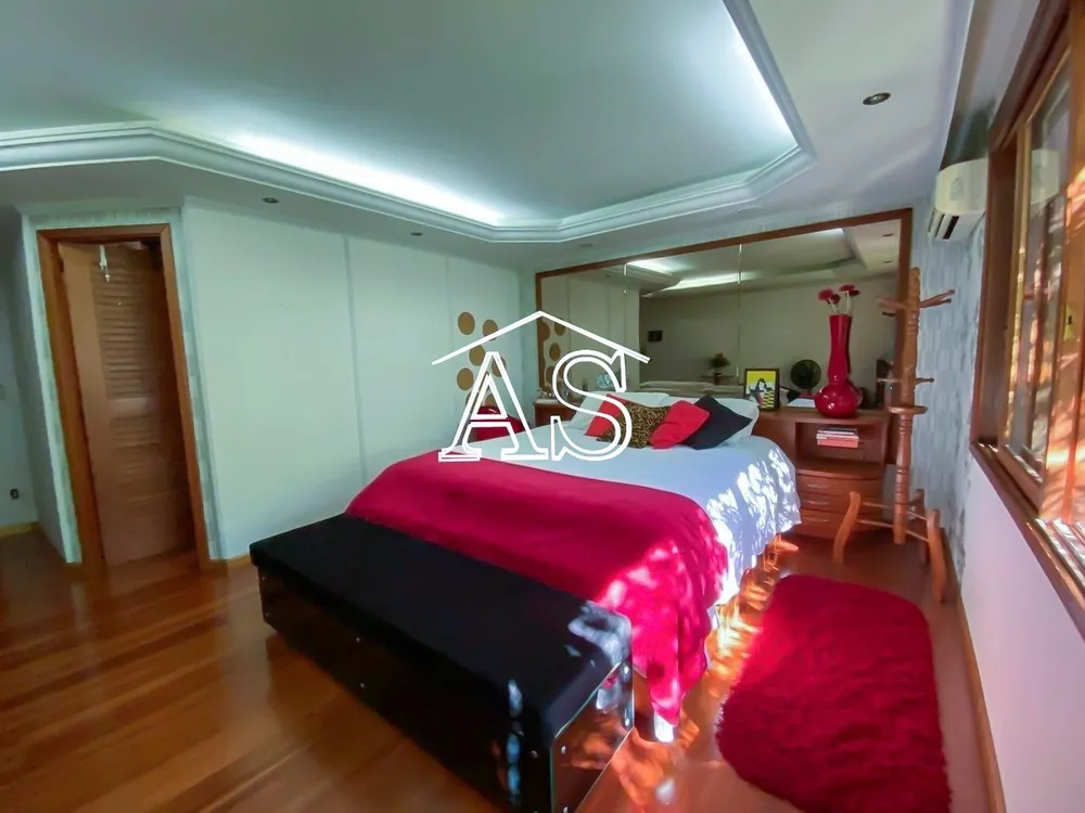 Casa, 3 quartos, 263 m² - Foto 4