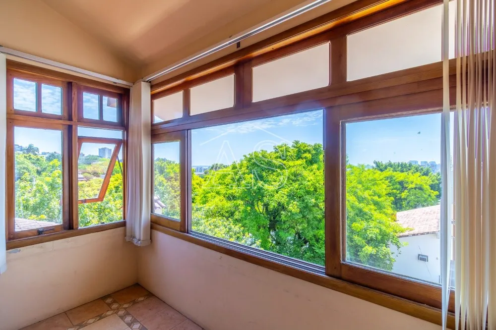 Casa, 3 quartos, 258 m² - Foto 28