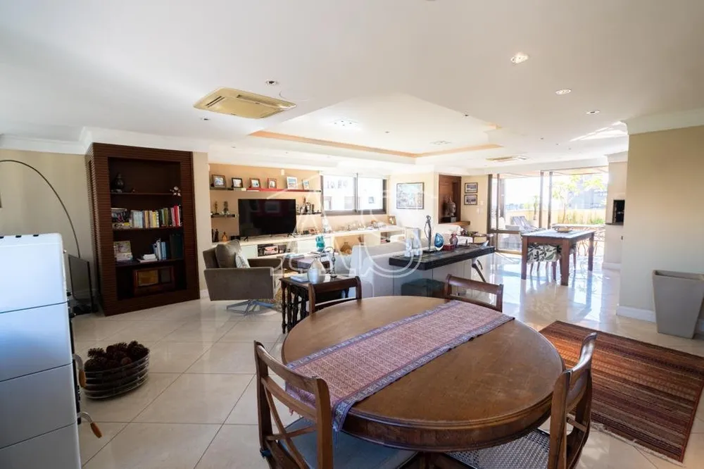 Cobertura, 3 quartos, 278 m² - Foto 4