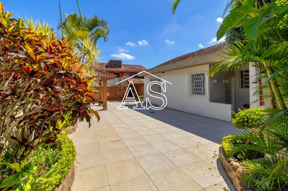 Casa à venda com 5 quartos, 417m² - Foto 3