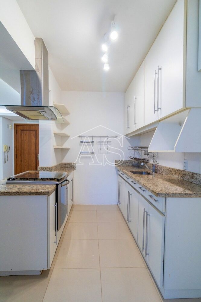 Apartamento à venda com 3 quartos, 146m² - Foto 7