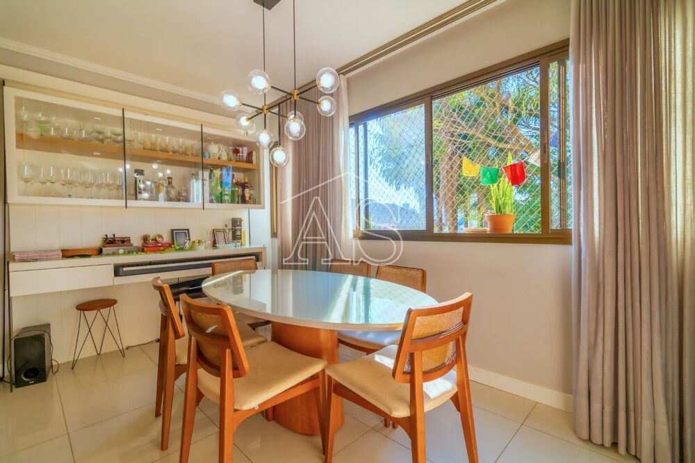 Apartamento à venda com 3 quartos, 94m² - Foto 2