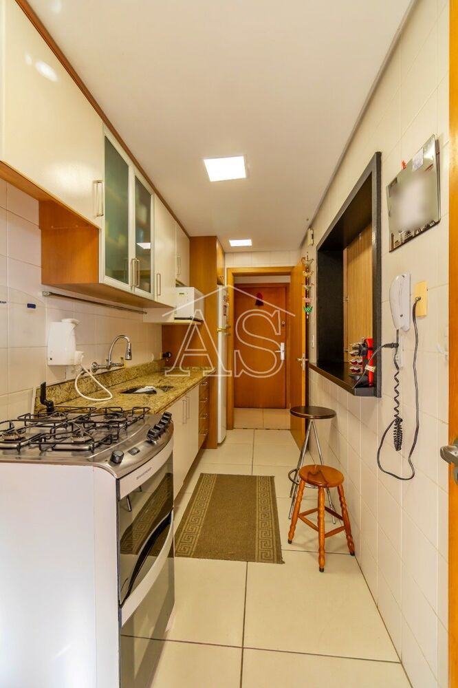 Apartamento à venda com 3 quartos, 94m² - Foto 4