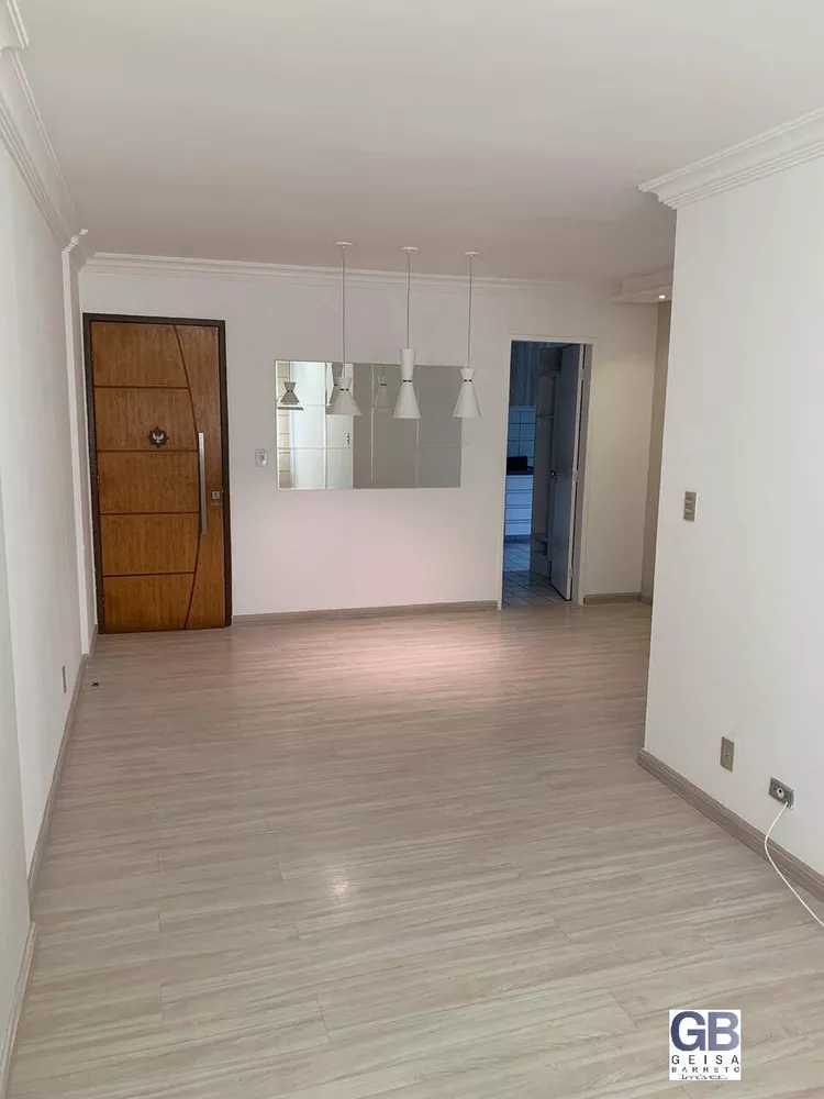 Apartamento à venda com 3 quartos, 78m² - Foto 1