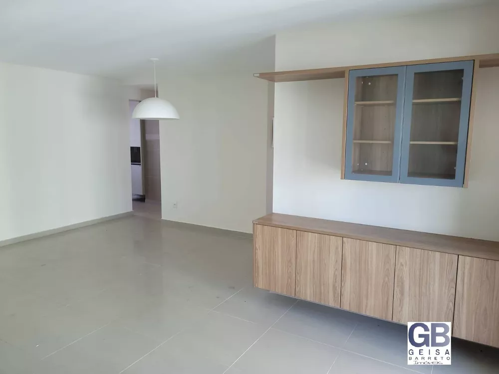 Apartamento à venda com 4 quartos, 137m² - Foto 3