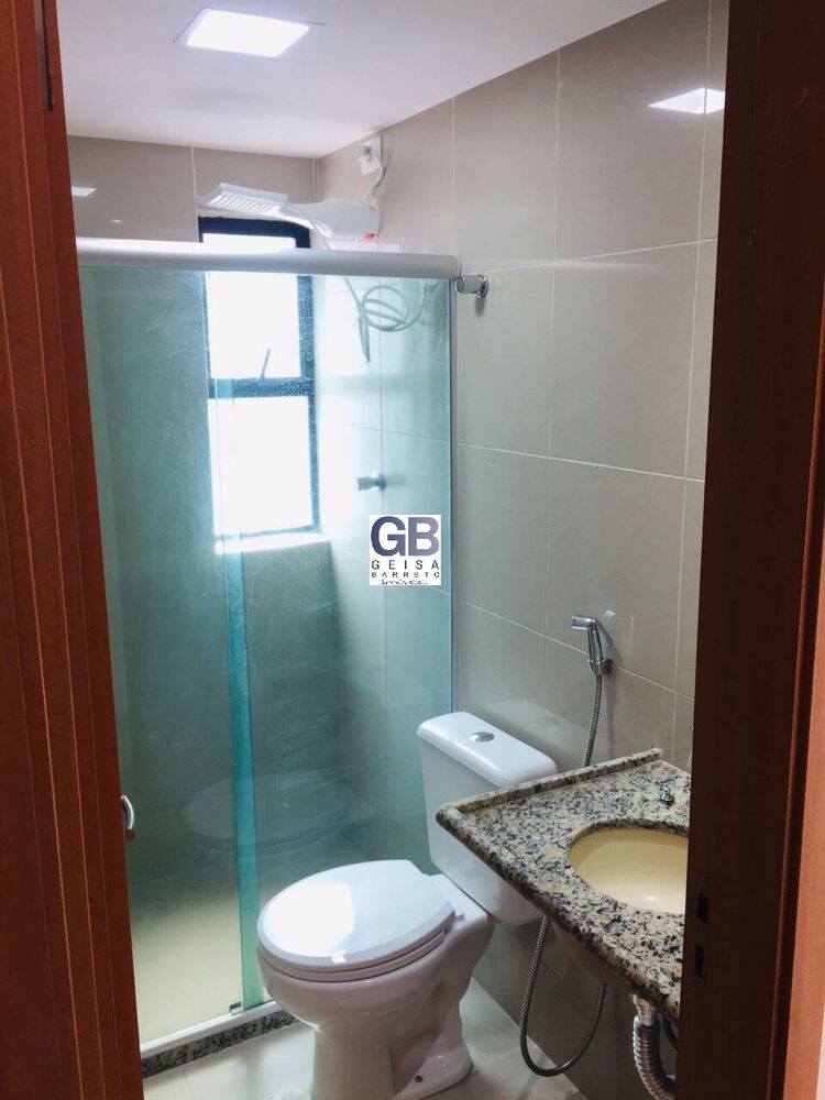 Apartamento à venda com 3 quartos, 131m² - Foto 2