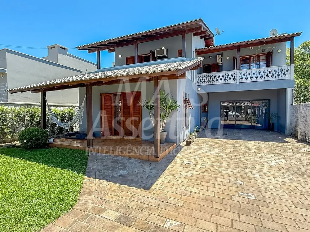 Casa, 4 quartos, 250 m² - Foto 1