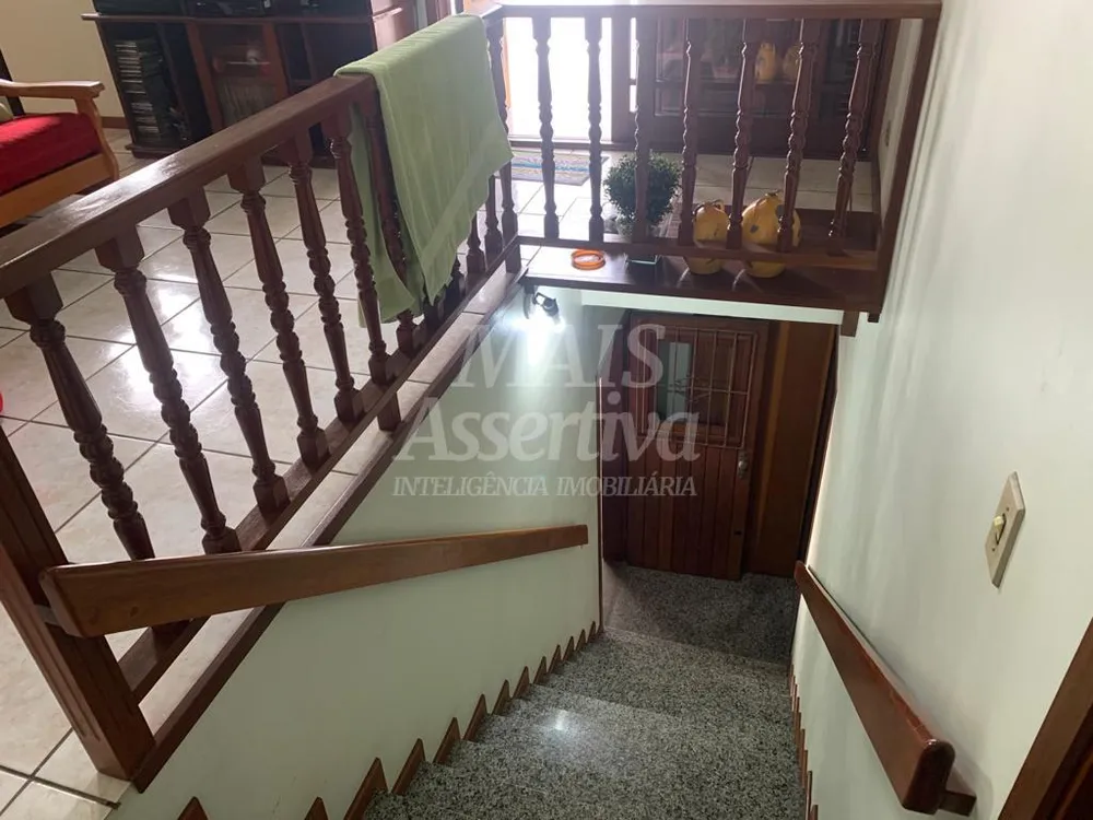 Casa, 3 quartos, 237 m² - Foto 2