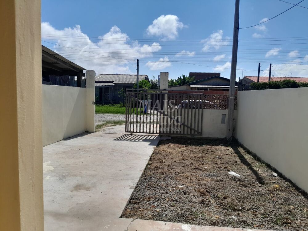 Casa à venda com 2 quartos, 48m² - Foto 9