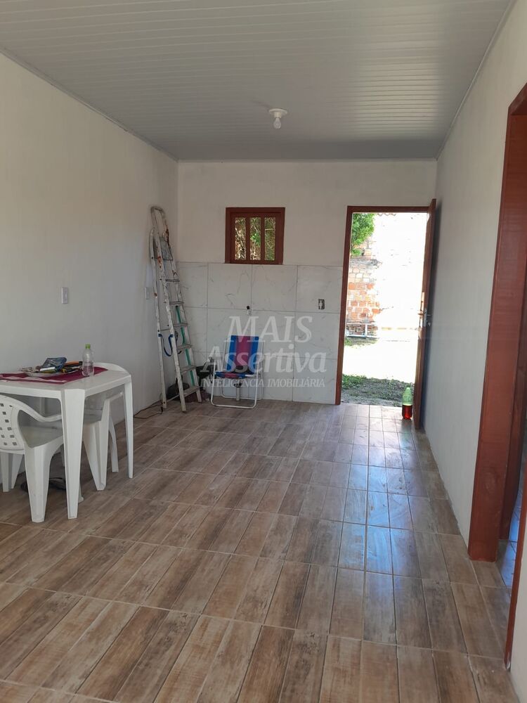 Casa à venda com 2 quartos, 48m² - Foto 8