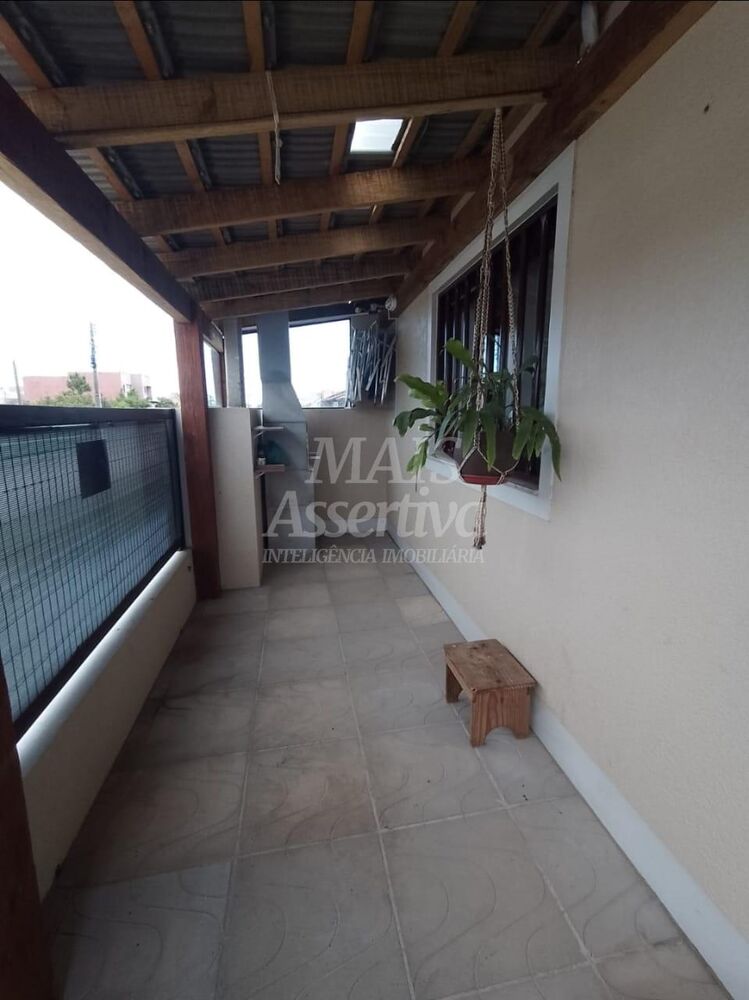 Casa à venda com 3 quartos, 71m² - Foto 9