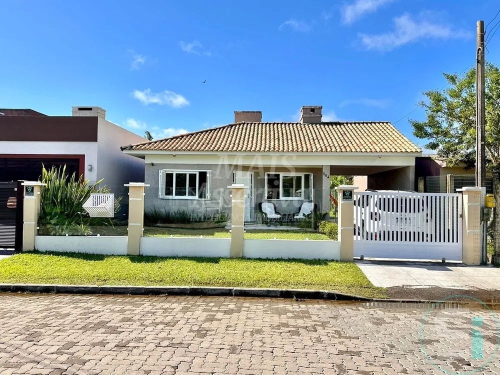 Casa, 3 quartos, 131 m² - Foto 1