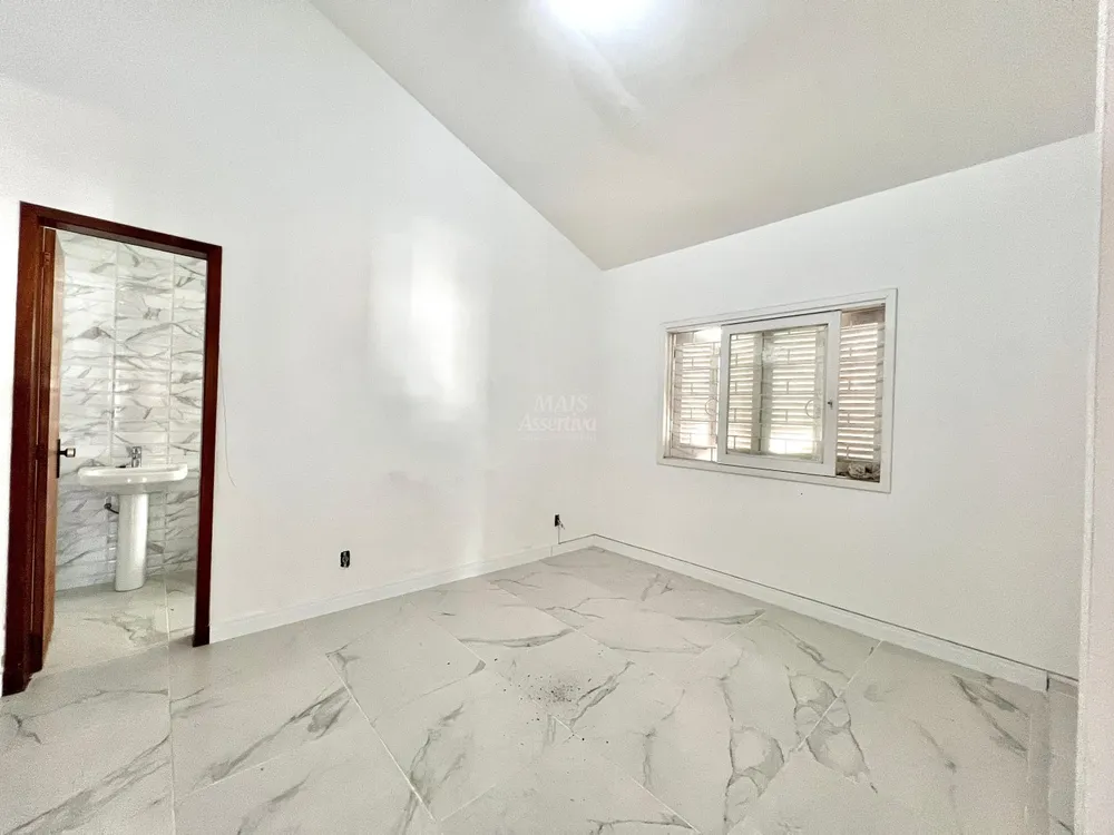 Casa, 4 quartos, 240 m² - Foto 3