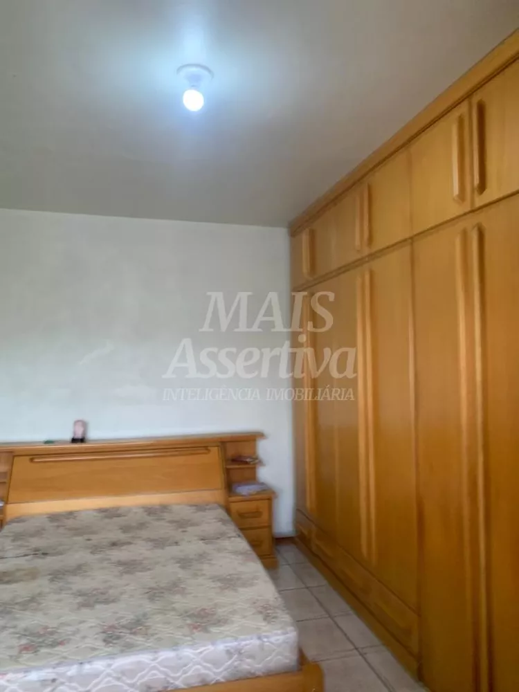 Casa, 3 quartos, 237 m² - Foto 2