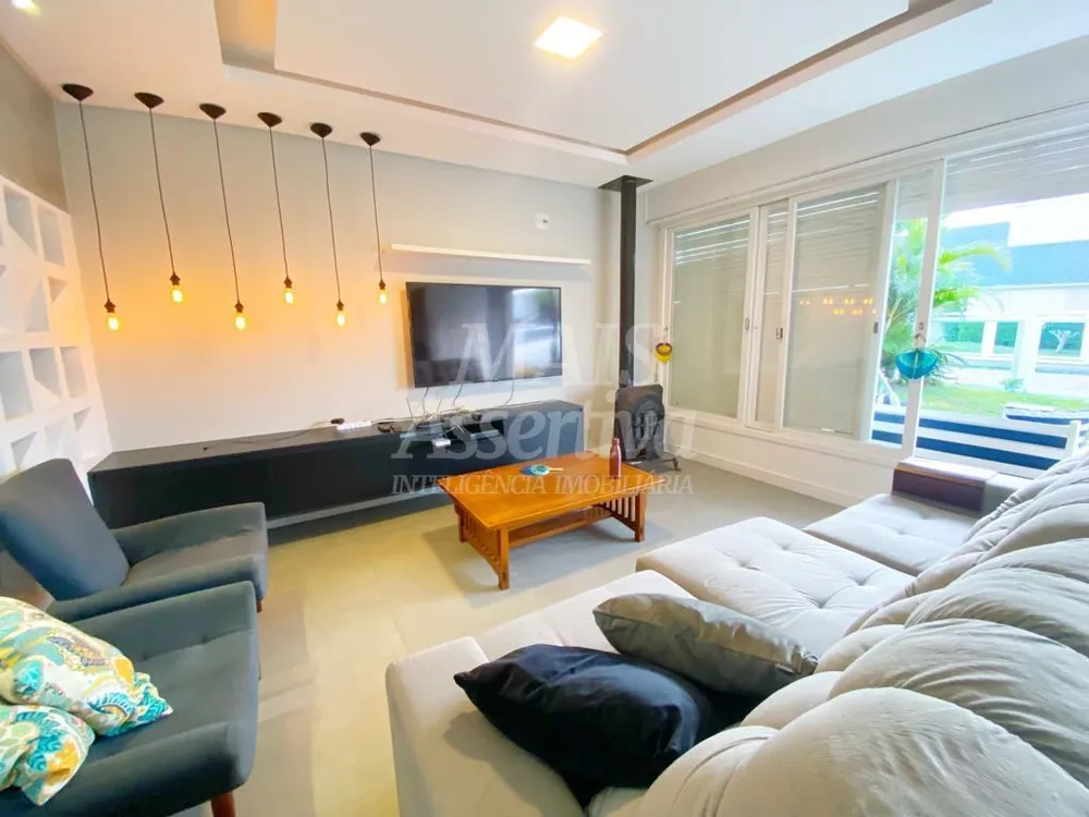 Casa, 4 quartos, 168 m² - Foto 1