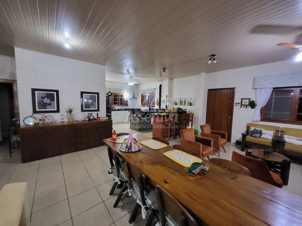 Sítio, 4 quartos, 2500 m² - Foto 9