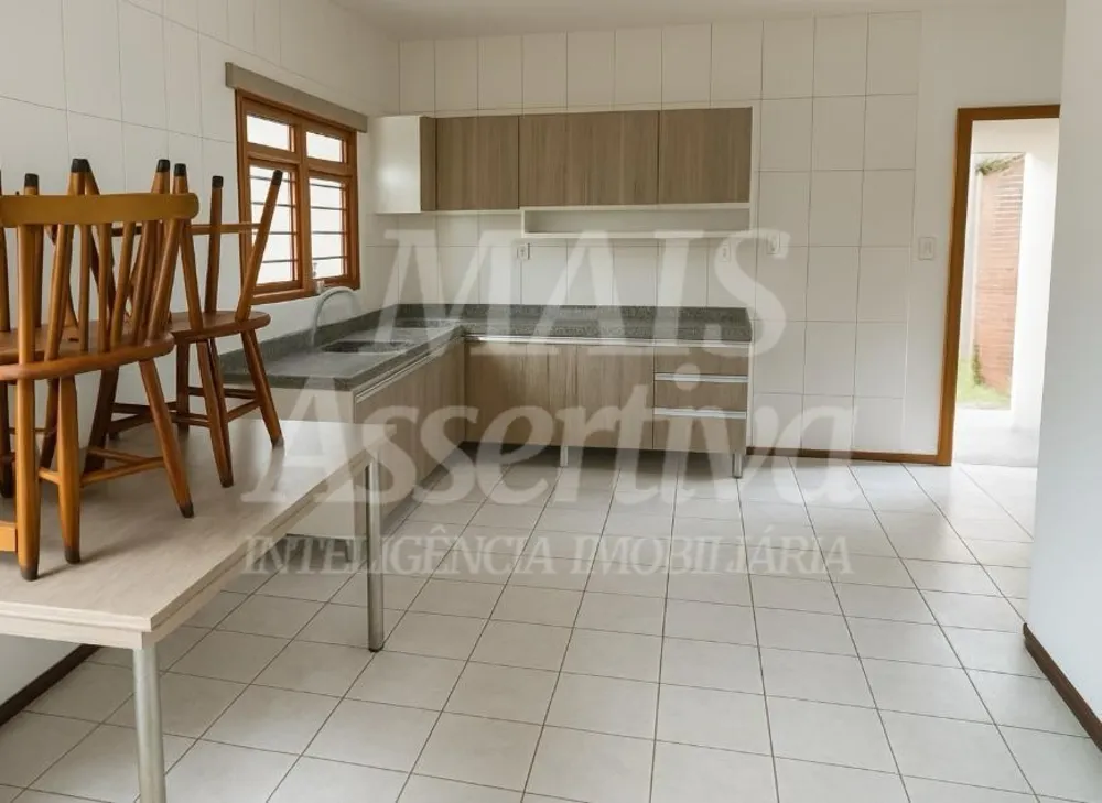 Casa, 3 quartos, 240 m² - Foto 3