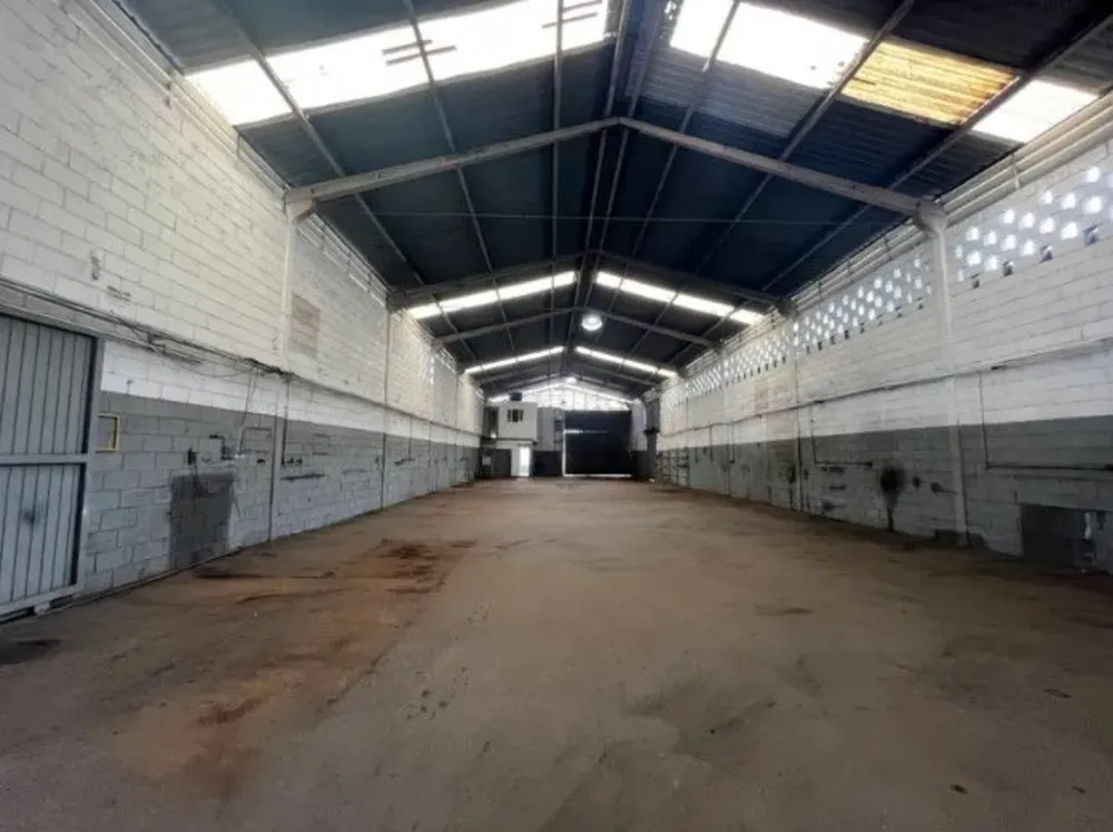 Depósito-Galpão, 1100 m² - Foto 1