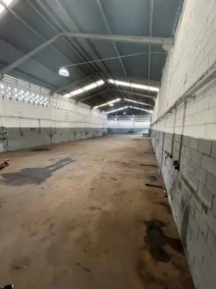 Depósito-Galpão, 1100 m² - Foto 2