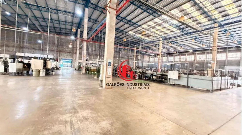 Depósito-Galpão, 12000 m² - Foto 1