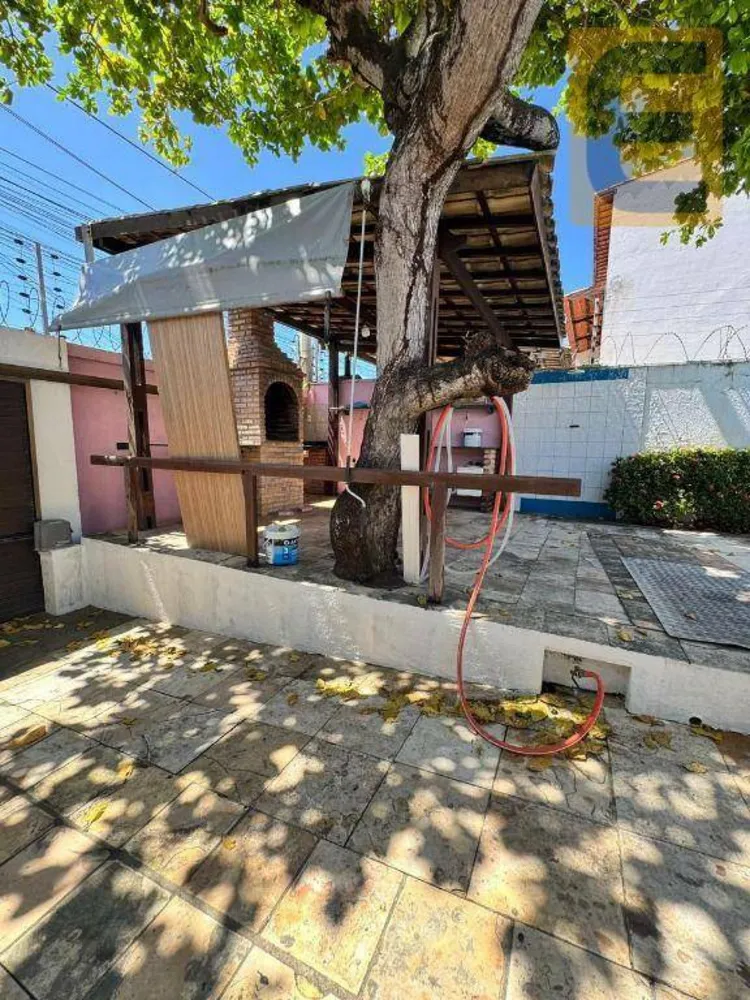 Casa, 3 quartos, 192 m² - Foto 2