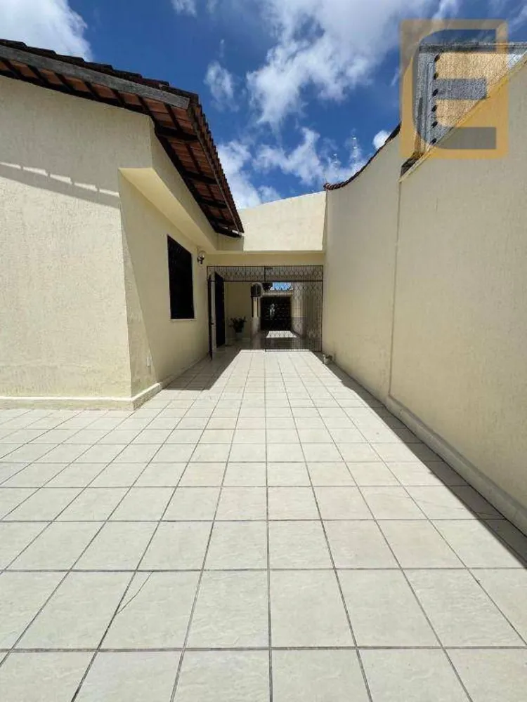 Casa, 5 quartos, 190 m² - Foto 1