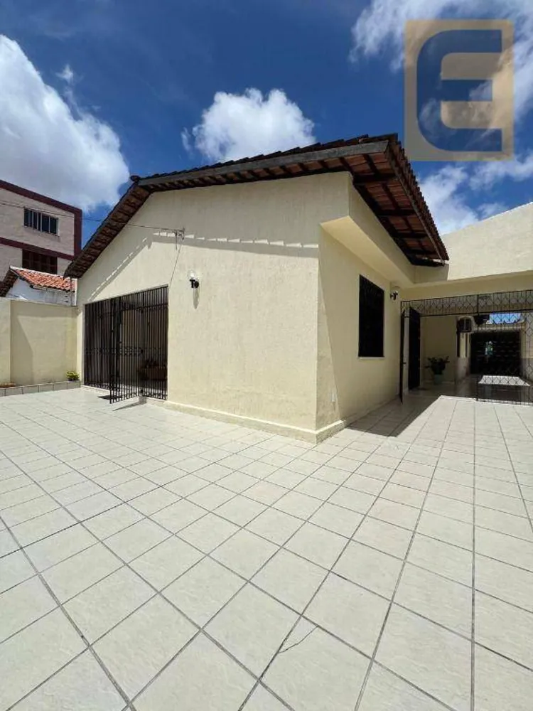 Casa, 5 quartos, 190 m² - Foto 2