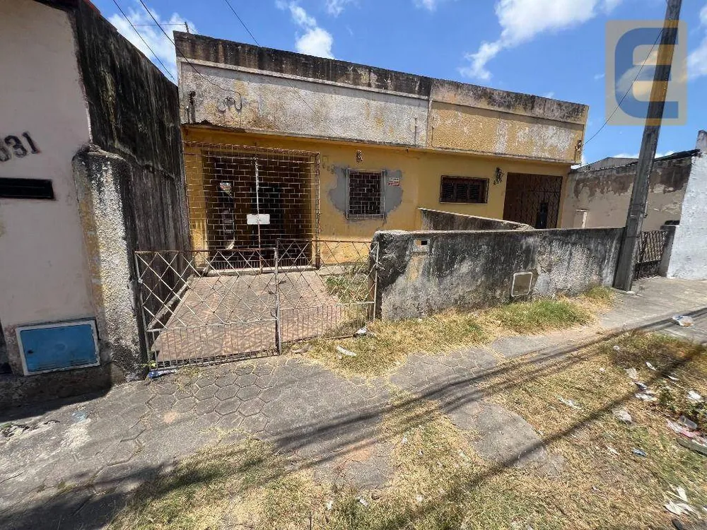 Casa, 2 quartos, 179 m² - Foto 1