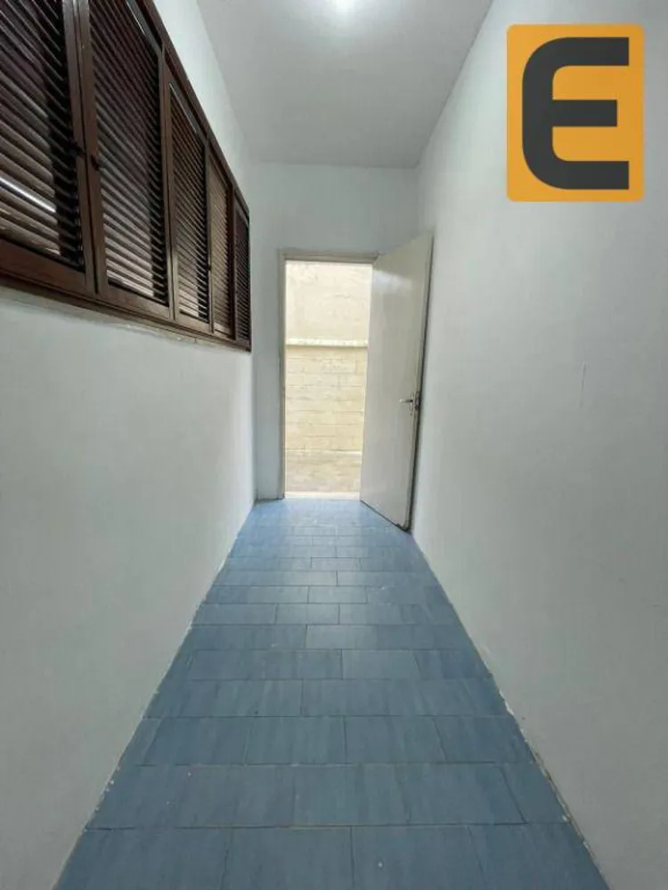 Casa, 3 quartos, 226 m² - Foto 1