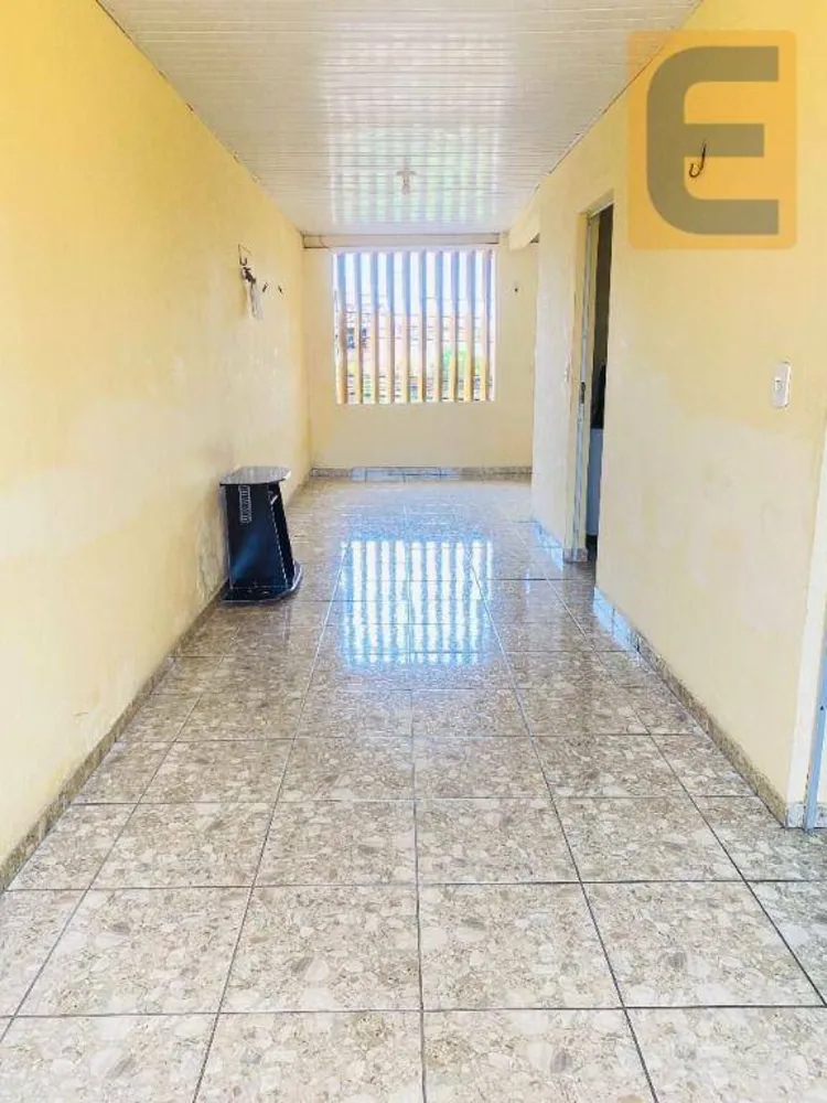 Casa, 5 quartos, 223 m² - Foto 1