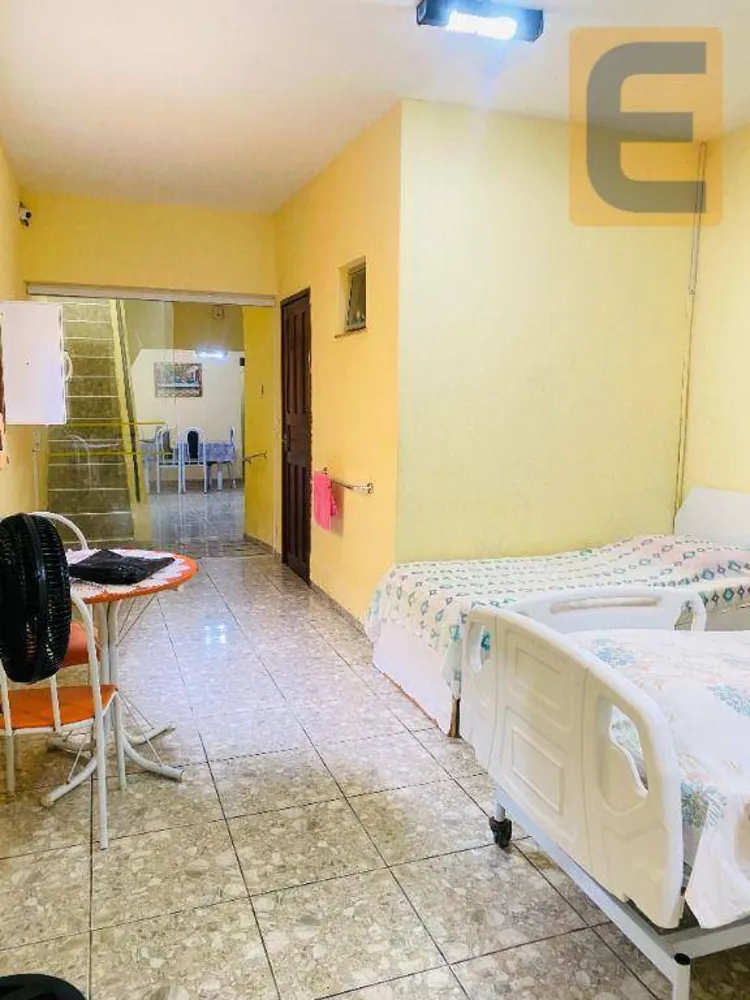 Casa, 5 quartos, 223 m² - Foto 7