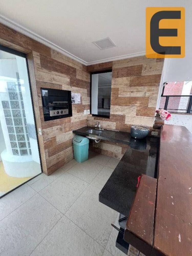 Cobertura à venda com 4 quartos, 350m² - Foto 1