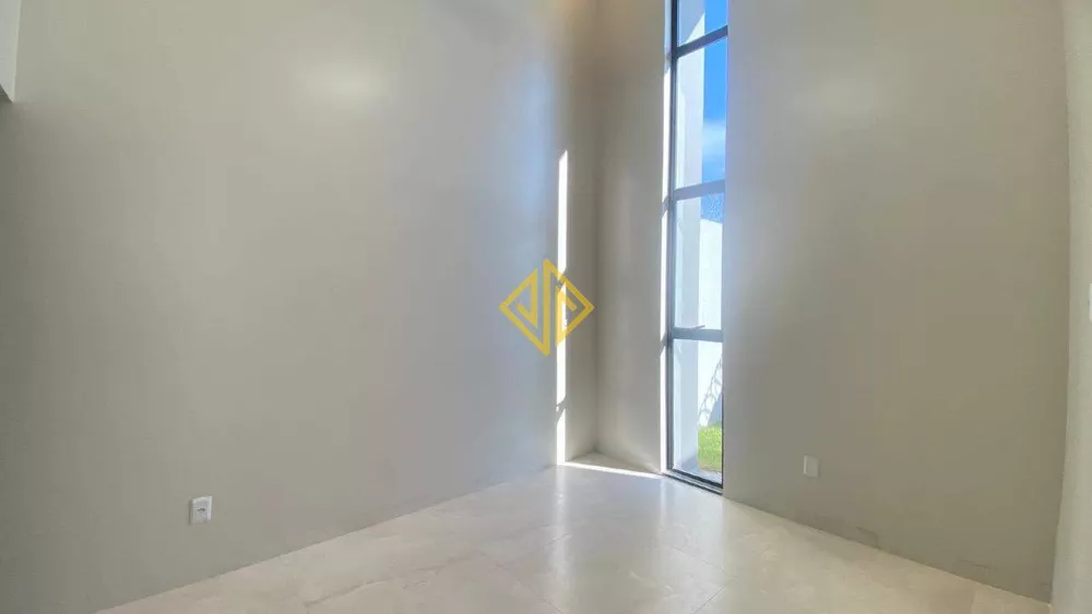 Casa à venda com 2 quartos, 103m² - Foto 3