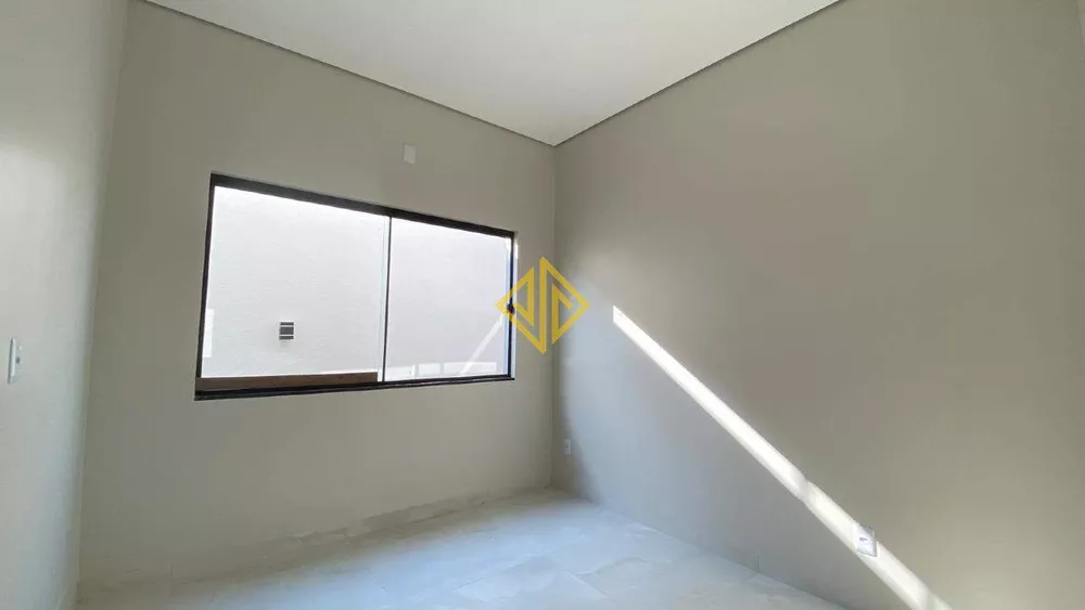 Casa à venda com 2 quartos, 103m² - Foto 8