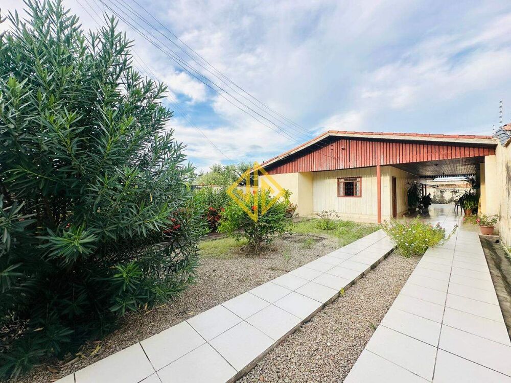 Casa, 3 quartos, 166 m² - Foto 1