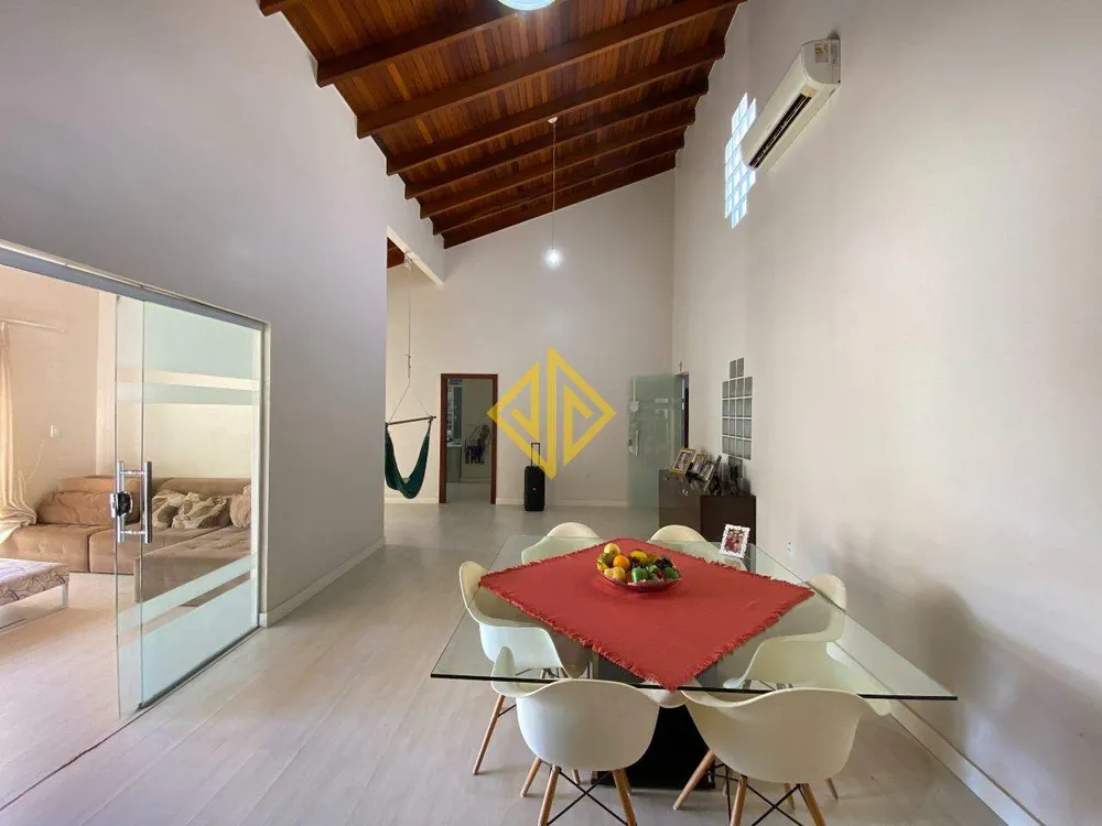 Casa, 5 quartos, 306 m² - Foto 2