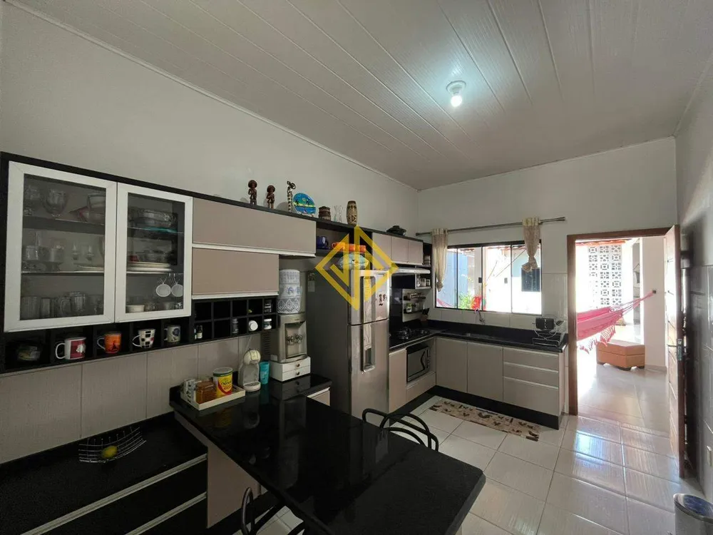 Casa, 3 quartos, 175 m² - Foto 2