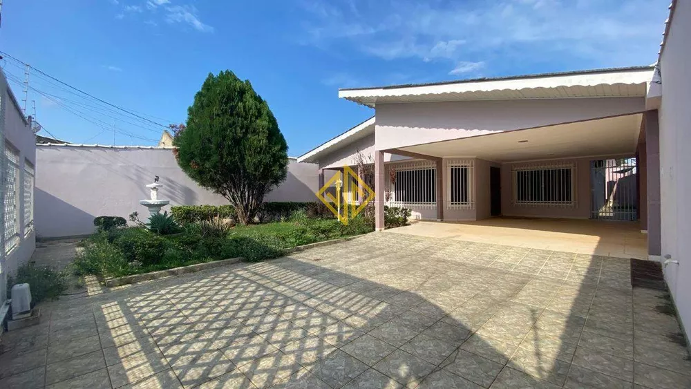 Casa para alugar com 3 quartos, 356m² - Foto 2