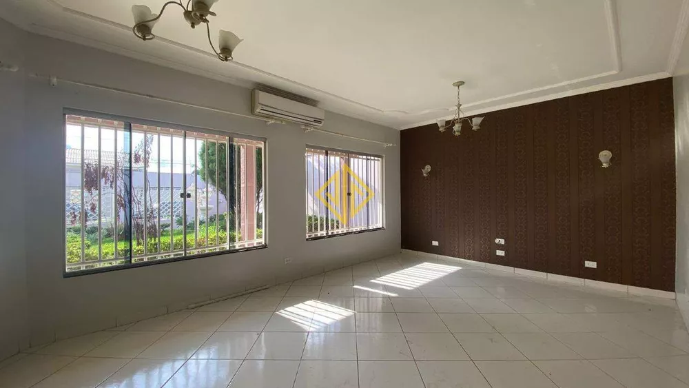 Casa para alugar com 3 quartos, 356m² - Foto 3