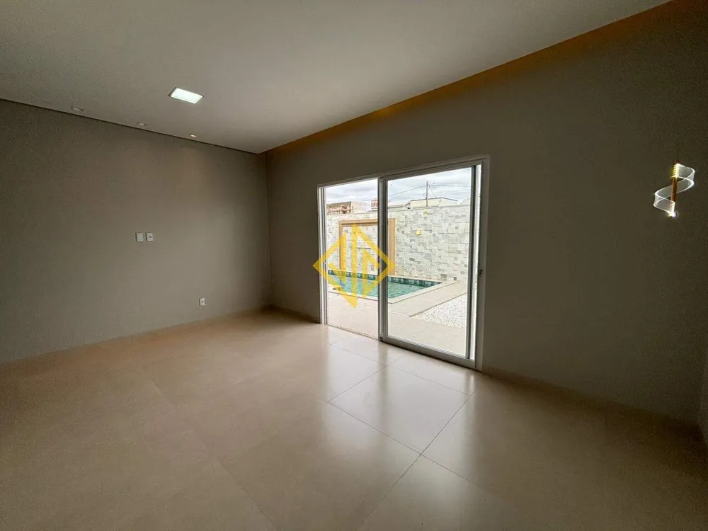 Casa, 3 quartos, 281 m² - Foto 2