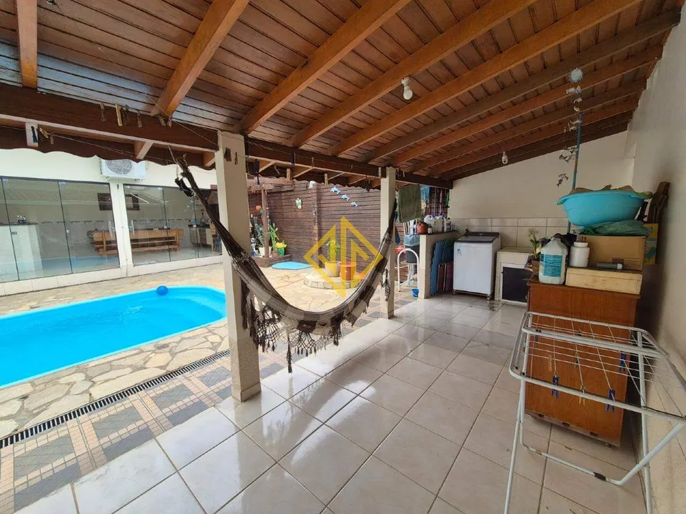 Casa, 4 quartos, 200 m² - Foto 4