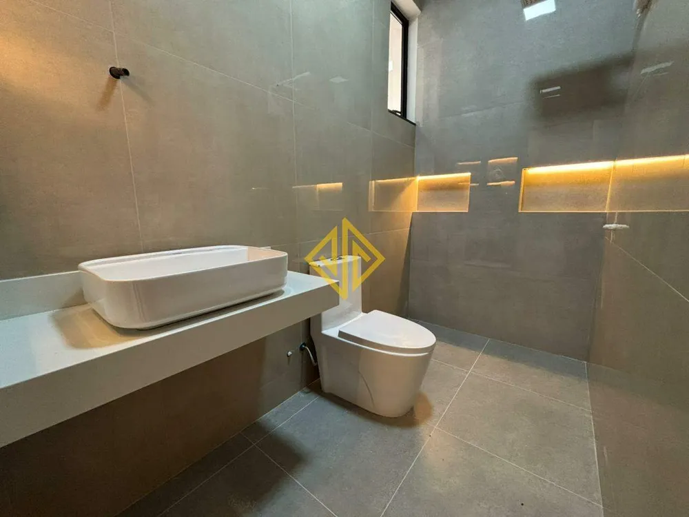 Casa, 3 quartos, 200 m² - Foto 1