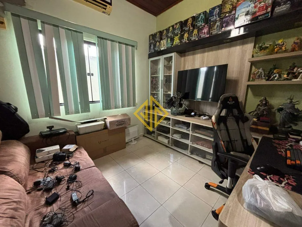 Casa, 3 quartos, 275 m² - Foto 4
