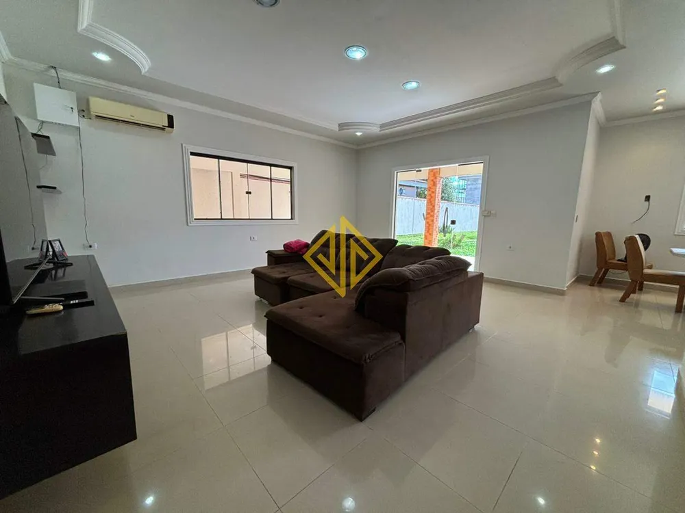 Casa, 4 quartos, 298 m² - Foto 2