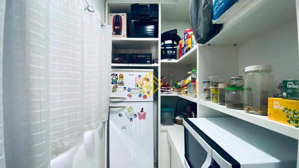 Casa à venda com 4 quartos, 264m² - Foto 6