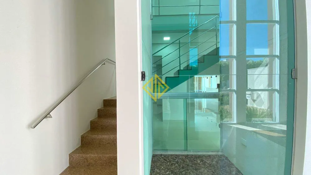 Sobrado, 350 m² - Foto 1