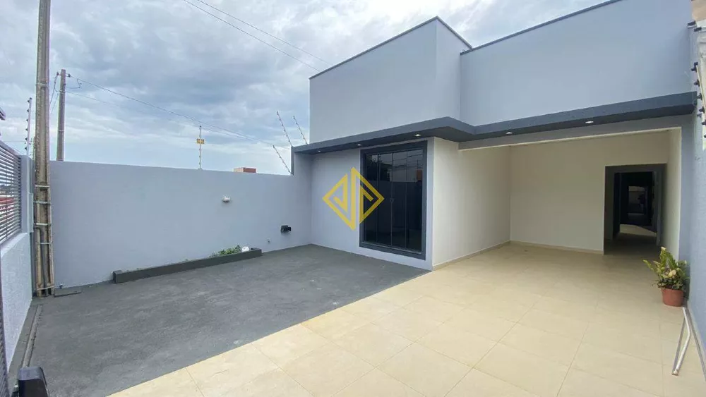 Casa à venda com 3 quartos, 144m² - Foto 2