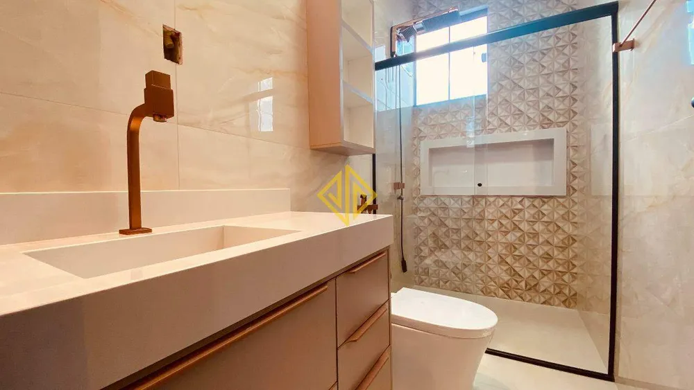 Casa, 3 quartos, 204 m² - Foto 4